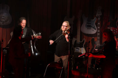 De 3JS en Bart Herman - Bronnen @ Arenbergschouwburg, picture 5, photographed by Bianca van Barneveld - FrontView Magazine