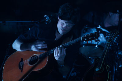 De 3JS en Bart Herman - Bronnen @ Arenbergschouwburg, picture 16, photographed by Bianca van Barneveld - FrontView Magazine