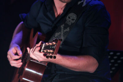 De 3JS en Bart Herman - Bronnen @ Arenbergschouwburg, picture 20, photographed by Bianca van Barneveld - FrontView Magazine