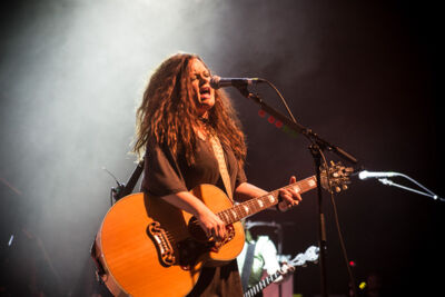 Katzenjammer @ Het Depot, picture 31, photographed by Gino Verhulst - FrontView Magazine