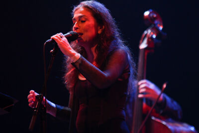 Savina Yannatou & Primavera en Salonico @ De Roma, picture 9, photographed by Bianca van Barneveld - FrontView Magazine