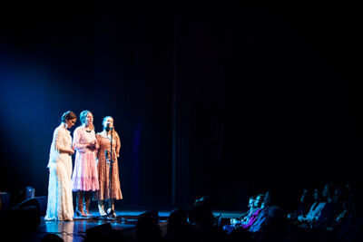 Laïs - 20 jaar @ Cultuurcentrum Hasselt, picture 13, photographed by Kristof Hayen - FrontView Magazine
