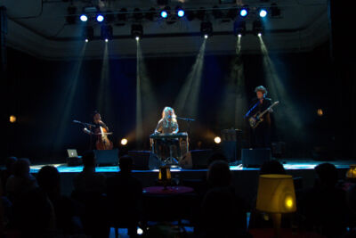 Maggie Björklund @ De Casino, picture 5, photographed by Bart Baevegems - FrontView Magazine
