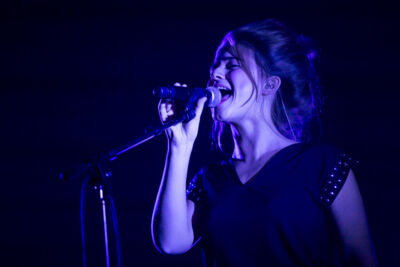 Selah Sue @ Paaspop 2015, picture 3, photographed by Dorien Goetschalckx - FrontView Magazine