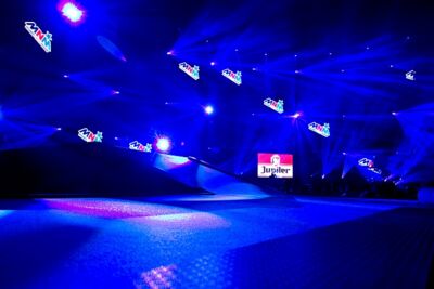 MNM Back to the 90’s & 00’s @ Sportpaleis, picture 3, photographed by Marc Verdonck - FrontView Magazine