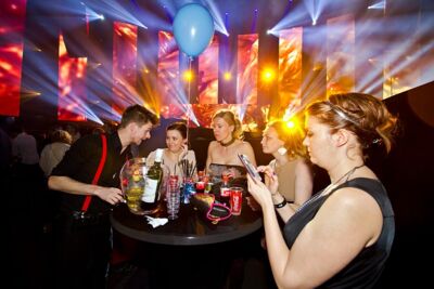 MNM Back to the 90’s & 00’s @ Sportpaleis, picture 8, photographed by Marc Verdonck - FrontView Magazine