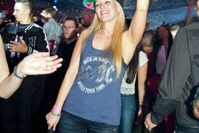 MNM Back to the 90’s & 00’s @ Sportpaleis, picture 78, photographed by Marc Verdonck - FrontView Magazine