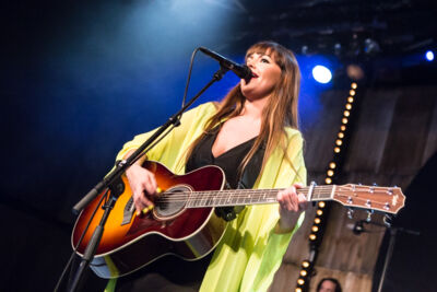 PollyAnna @ Paaspop 2015, picture 8, photographed by Dorien Goetschalckx - FrontView Magazine