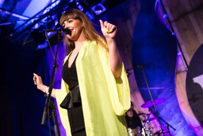 PollyAnna @ Paaspop 2015, picture 11, photographed by Dorien Goetschalckx - FrontView Magazine