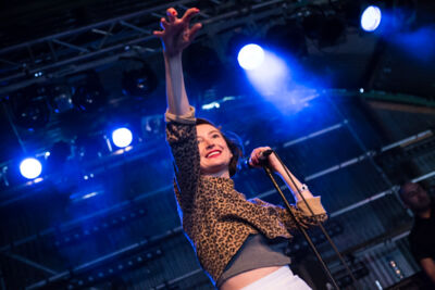 July Talk @ Paaspop 2015, picture 13, photographed by Dorien Goetschalckx - FrontView Magazine