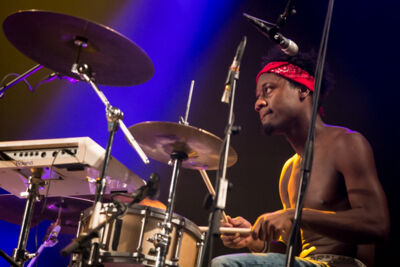 Typhoon @ Paaspop 2015, picture 9, photographed by Dorien Goetschalckx - FrontView Magazine