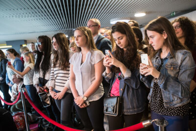 Selah Sue @ Fnac Antwerpen, picture 4, photographed by Dorien Goetschalckx - FrontView Magazine