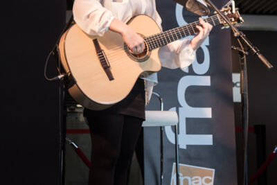 Selah Sue @ Fnac Antwerpen, picture 9, photographed by Dorien Goetschalckx - FrontView Magazine