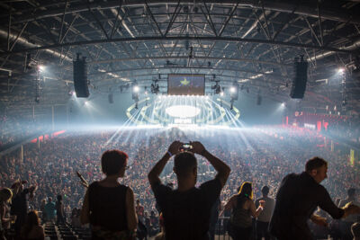 I Love The 90's The Party @ Ethias Arena, picture 1, photographed by Kurt Jacobs - FrontView Magazine