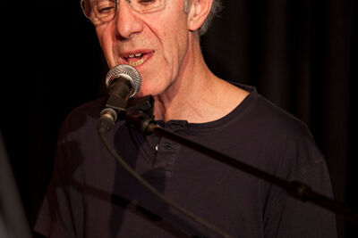 Raymond van het Groenewoud @ De Singer, foto 1, foto's door Frank Lambrechts - FrontView Magazine
