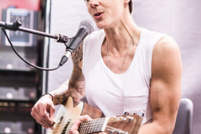 K's Choice @ Fnac Antwerpen, picture 3, photographed by Dorien Goetschalckx - FrontView Magazine