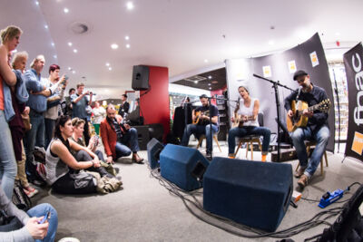 K's Choice @ Fnac Antwerpen, picture 5, photographed by Dorien Goetschalckx - FrontView Magazine