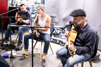 K's Choice @ Fnac Antwerpen, picture 6, photographed by Dorien Goetschalckx - FrontView Magazine