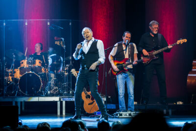 Rob de Nijs @ Capitole te Gent, picture 94, photographed by Guy Danneels - FrontView Magazine