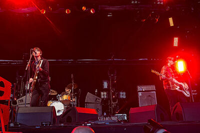 Joyce Manor @ GroezRock 2015, picture 8, photographed by Edwin Houdevelt - FrontView Magazine