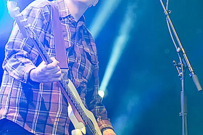 Joyce Manor @ GroezRock 2015, picture 9, photographed by Edwin Houdevelt - FrontView Magazine