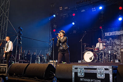 The Interrupters @ GroezRock 2015, picture 17, photographed by Edwin Houdevelt - FrontView Magazine