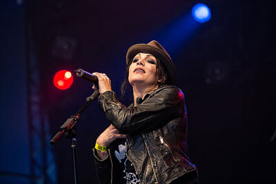 The Interrupters @ GroezRock 2015, picture 18, photographed by Edwin Houdevelt - FrontView Magazine