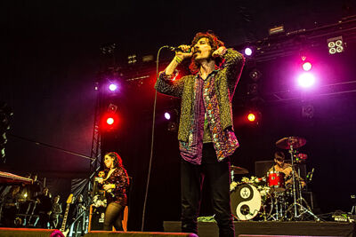 Turbowolf @ GroezRock 2015, picture 1, photographed by Edwin Houdevelt - FrontView Magazine