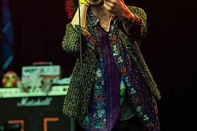 Turbowolf @ GroezRock 2015, picture 16, photographed by Edwin Houdevelt - FrontView Magazine