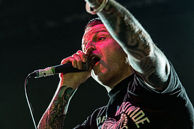 Atreyu @ GroezRock 2015, picture 16, photographed by Edwin Houdevelt - FrontView Magazine