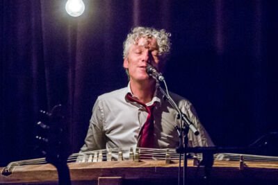 Spinvis @ De Casino St.-Niklaas, picture 34, photographed by Guy Danneels - FrontView Magazine