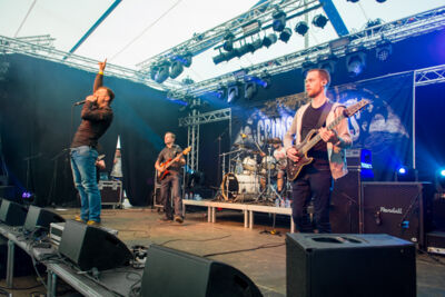 Crimson Falls @ Kastival 2015, picture 4, photographed by Erwin Evrard - FrontView Magazine