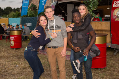 Sfeer & publiek @ Gladiolen 2015, picture 33, photographed by Guy Danneels - FrontView Magazine