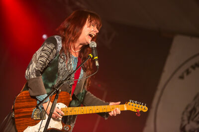 Carolyn Wonderland @ Duvelblues, picture 6, photographed by Marc Verdonck - FrontView Magazine