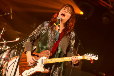 Carolyn Wonderland @ Duvelblues, picture 32, photographed by Marc Verdonck - FrontView Magazine