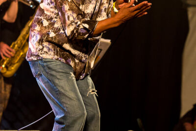 Chris Daniels & The Kings feat. Freddi Gowdy – J.R.Band @ Duvelblues, picture 25, photographed by Marc Verdonck - FrontView Magazine