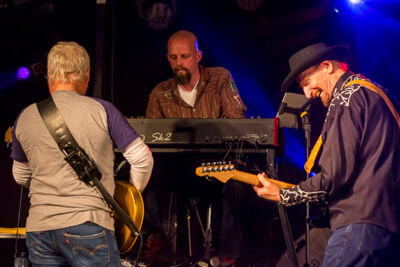 Chris Daniels & The Kings feat. Freddi Gowdy – J.R.Band @ Duvelblues, picture 35, photographed by Marc Verdonck - FrontView Magazine