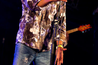 Chris Daniels & The Kings feat. Freddi Gowdy – J.R.Band @ Duvelblues, picture 46, photographed by Marc Verdonck - FrontView Magazine