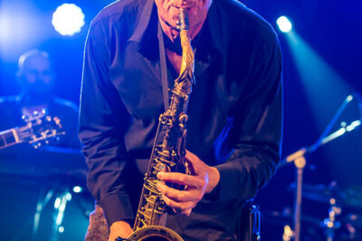 Chris Daniels & The Kings feat. Freddi Gowdy – J.R.Band @ Duvelblues, picture 49, photographed by Marc Verdonck - FrontView Magazine