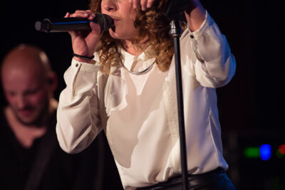Laura Tesoro @ Hangar 27 (Edegem), picture 10, photographed by Wim Patry - FrontView Magazine