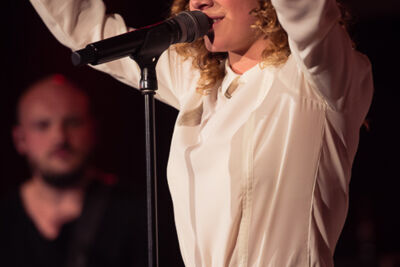 Laura Tesoro @ Hangar 27 (Edegem), picture 17, photographed by Wim Patry - FrontView Magazine