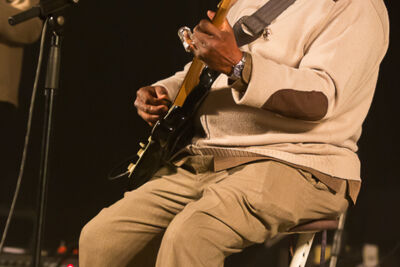 Jimmy Burns & Luca Giordano Band feat. Quique Gomez @ Duvelblues, picture 1, photographed by Marc Verdonck - FrontView Magazine