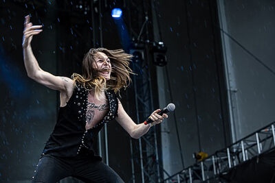 Kissin’ Dynamite @ Rock Im Revier 2015, foto 3, foto's door Edwin Houdevelt - FrontView Magazine