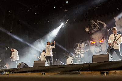 The Hives @ Rock Im Revier 2015, foto 2, foto's door Edwin Houdevelt - FrontView Magazine