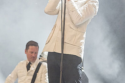 The Hives @ Rock Im Revier 2015, foto 12, foto's door Edwin Houdevelt - FrontView Magazine