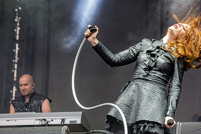 Epica @ Rock Im Revier 2015, foto 34, foto's door Edwin Houdevelt - FrontView Magazine