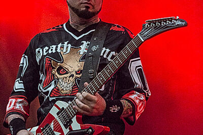 Five Finger Death Punch @ Rock Im Revier 2015, foto 5, foto's door Edwin Houdevelt - FrontView Magazine