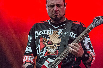 Five Finger Death Punch @ Rock Im Revier 2015, foto 7, foto's door Edwin Houdevelt - FrontView Magazine