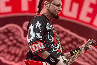 Five Finger Death Punch @ Rock Im Revier 2015, foto 8, foto's door Edwin Houdevelt - FrontView Magazine