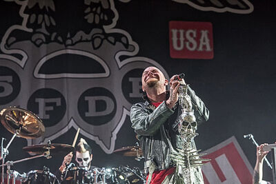 Five Finger Death Punch @ Rock Im Revier 2015, foto 19, foto's door Edwin Houdevelt - FrontView Magazine